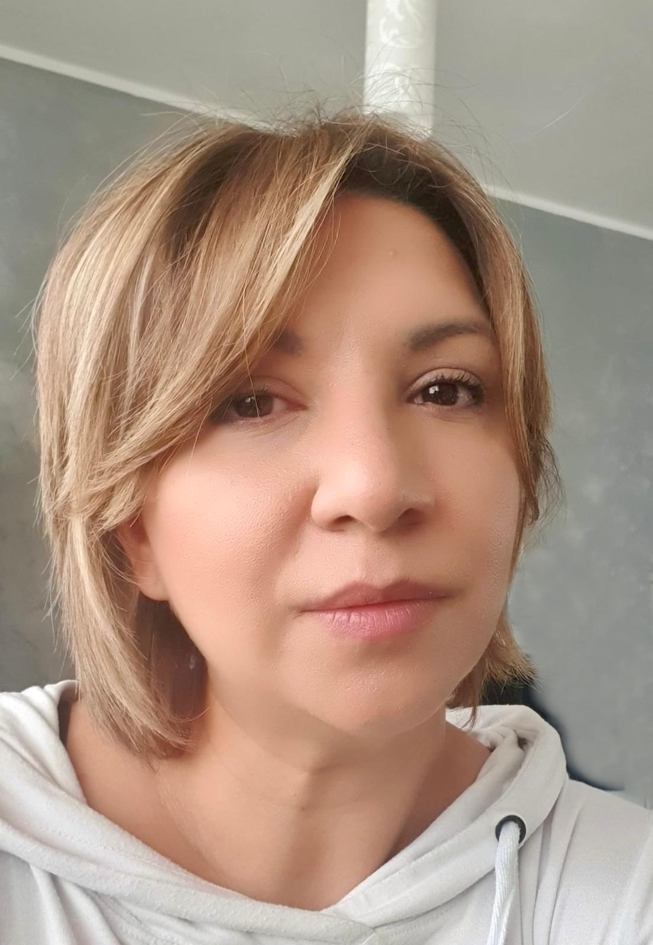 LUCIANA PANAIT IN DE IORIO